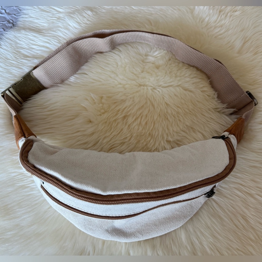 Slim Crossbody bag